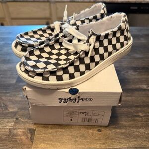 Gypsy Jazz Monochrome Checkered Slip-Ons